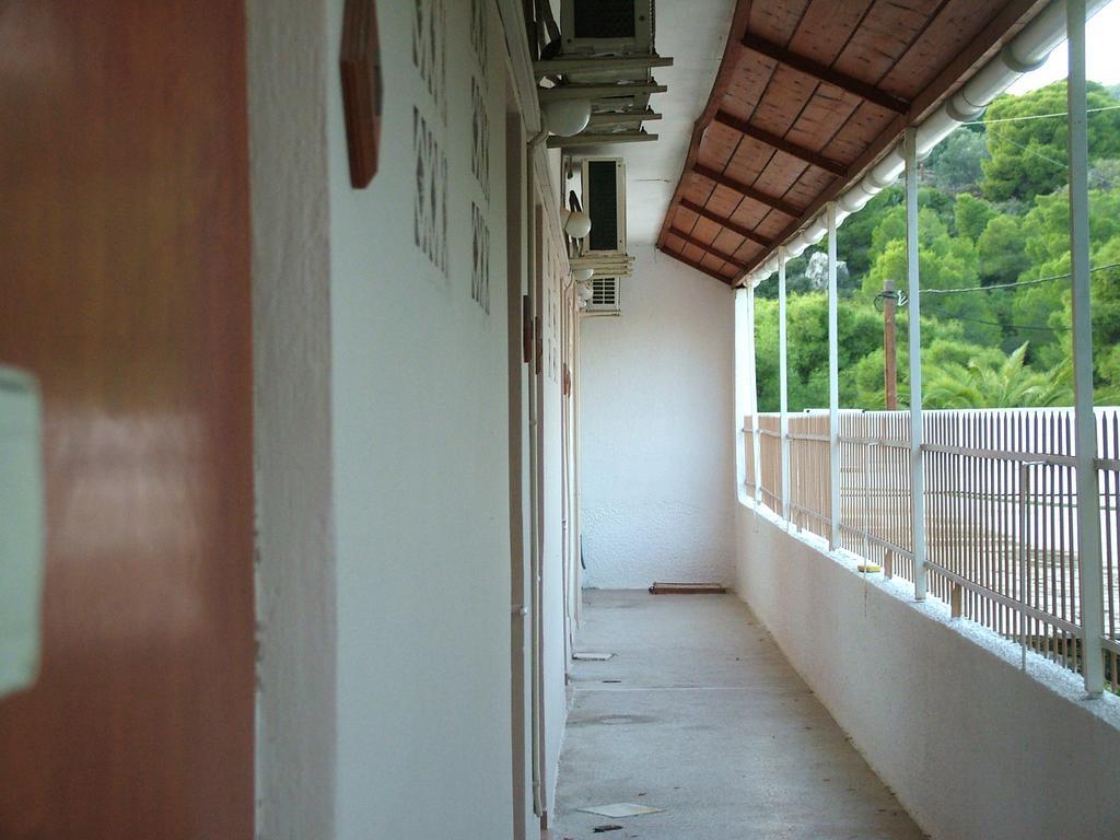 George'S Apartment Agia Marina  Room photo